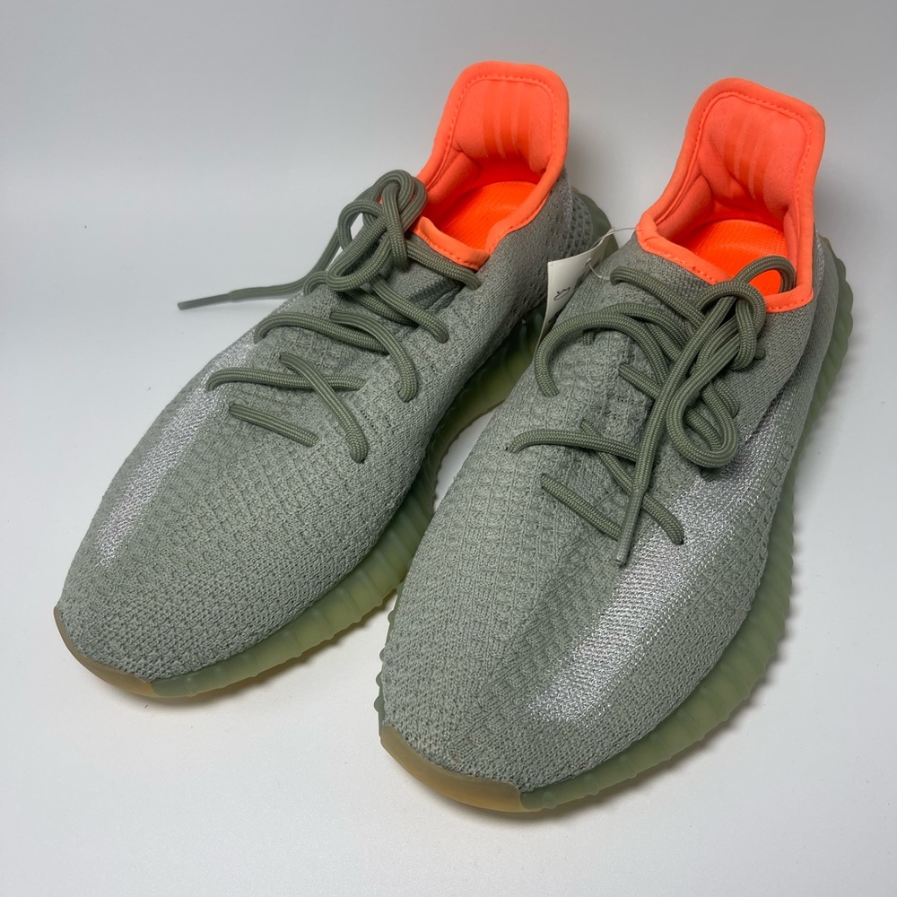Yeezy Sneakers